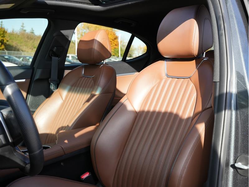 genesis G70 2021 - 15