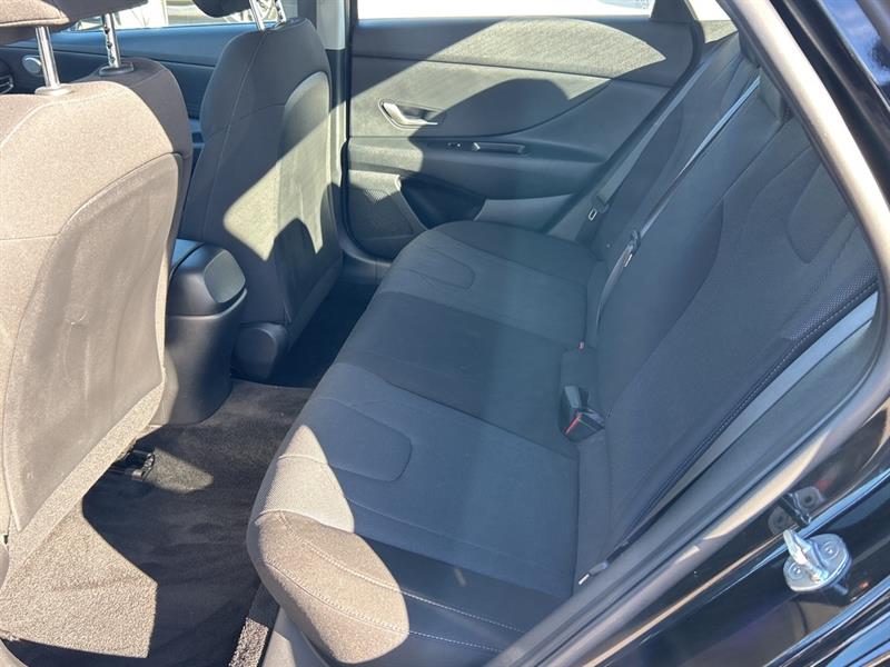 hyundai Elantra 2023 - 18