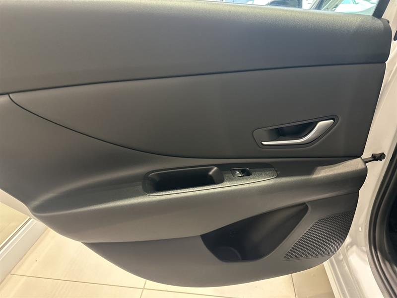 hyundai Elantra 2023 - 26