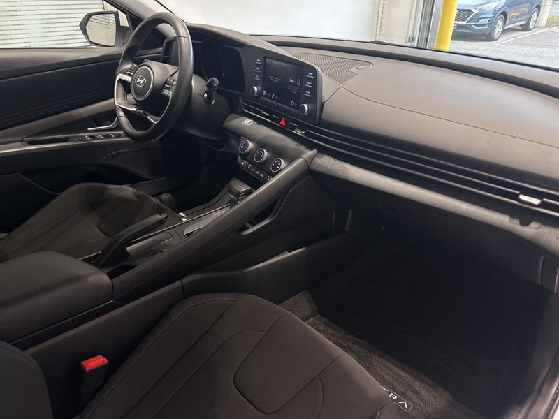 hyundai Elantra 2023 - 30