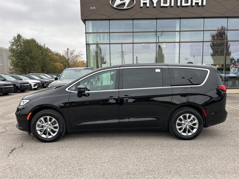 chrysler Pacifica 2025 - 9