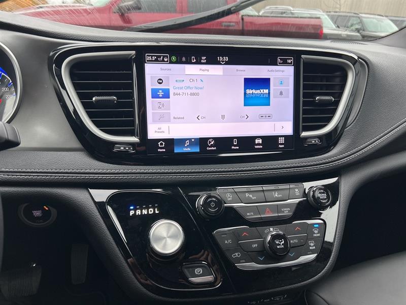 chrysler Pacifica 2025 - 19