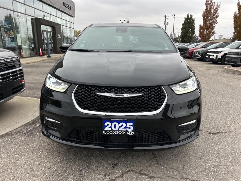 chrysler Pacifica 2025 - 3