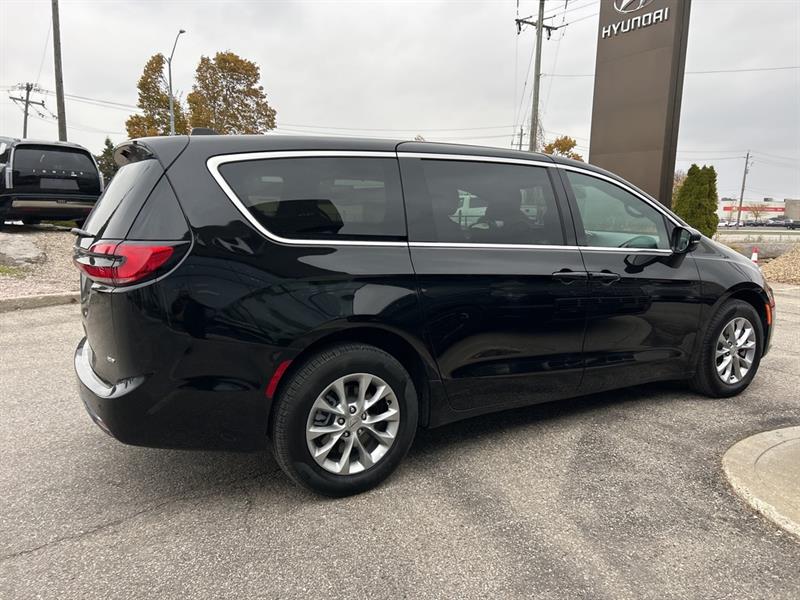 chrysler Pacifica 2025 - 5