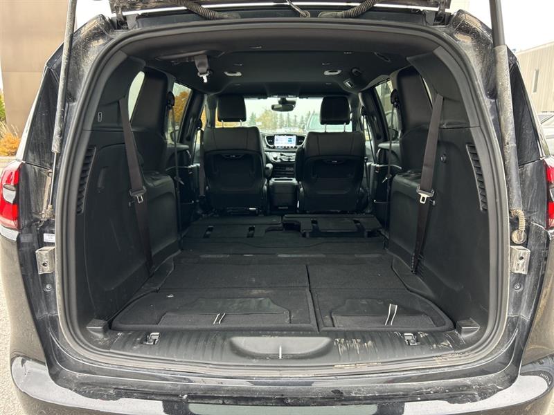 chrysler Pacifica 2025 - 11