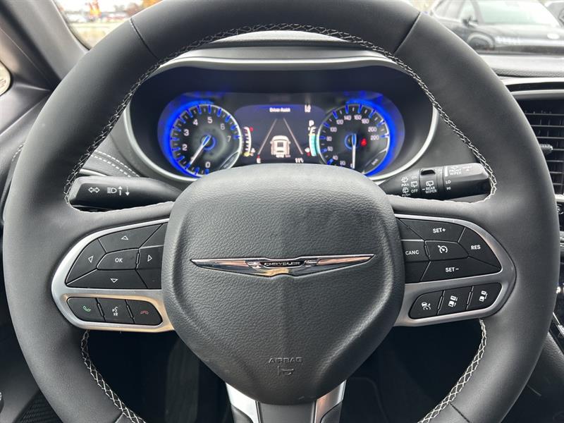 chrysler Pacifica 2025 - 17