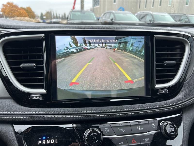 chrysler Pacifica 2025 - 20