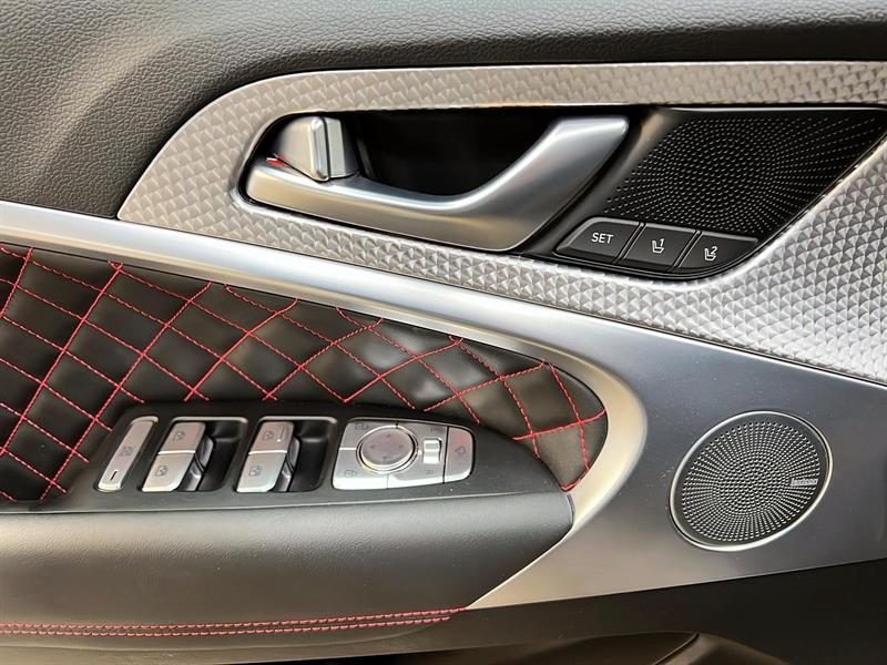 genesis G70 2023 - 24