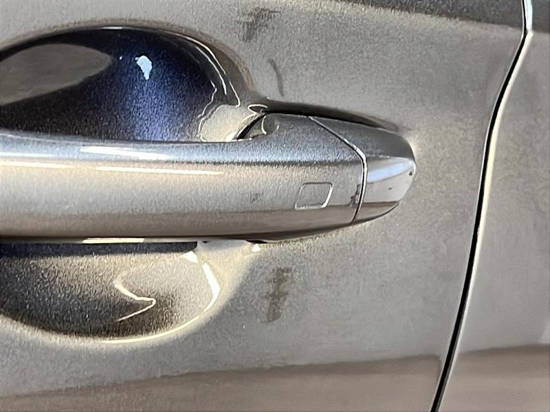 genesis G70 2023 - 27