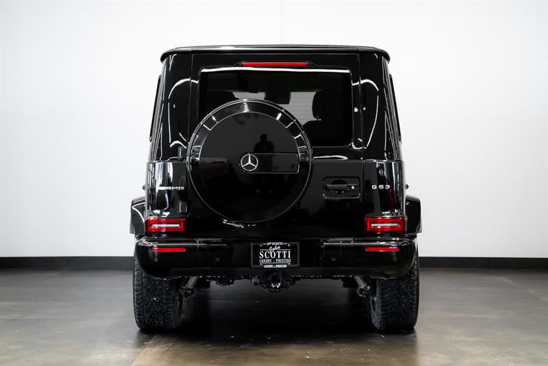 Mercedes-Benz G-Class 4