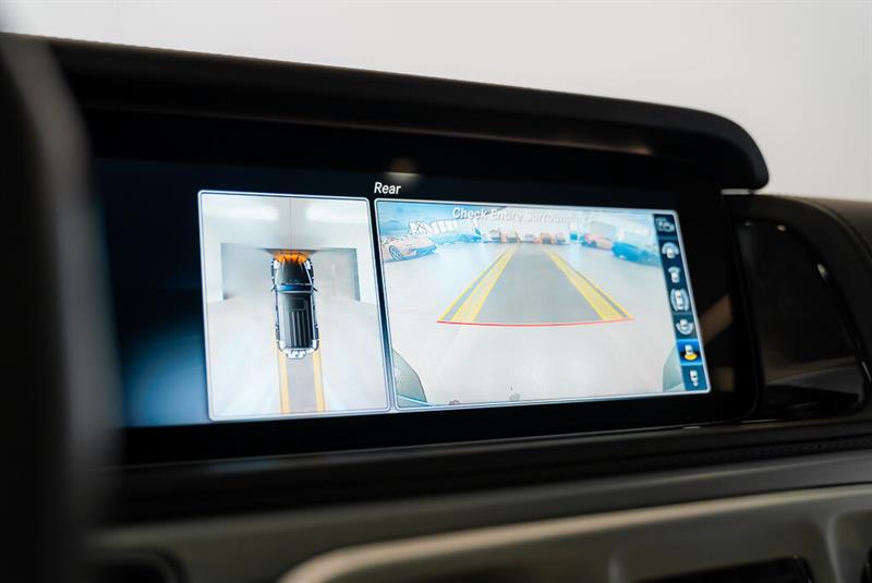 Mercedes-Benz G-Class 9