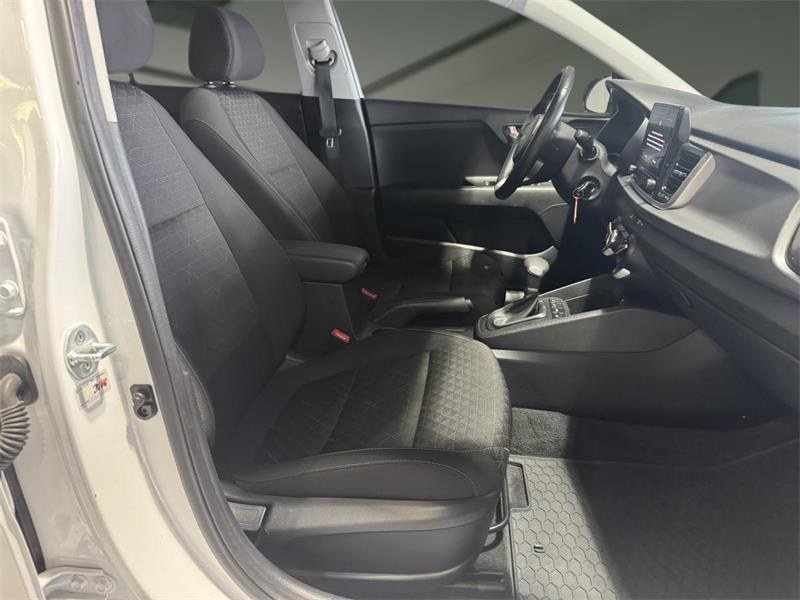 kia Rio5 2023 - 11