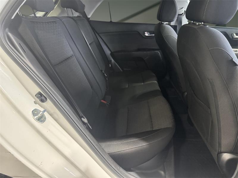 kia Rio5 2023 - 12