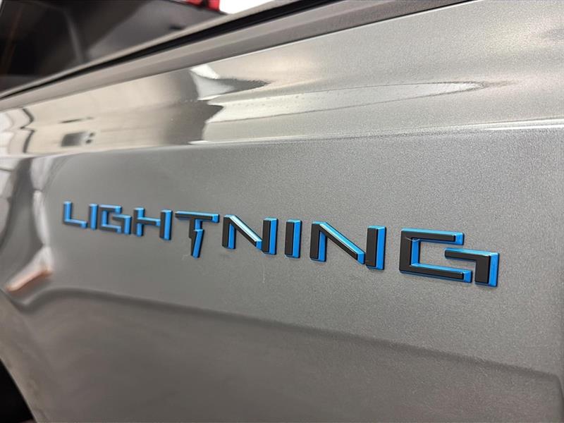 ford F-150 Lightning 2023 - 13