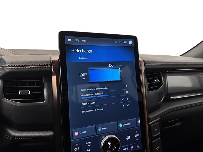 ford F-150 Lightning 2023 - 39