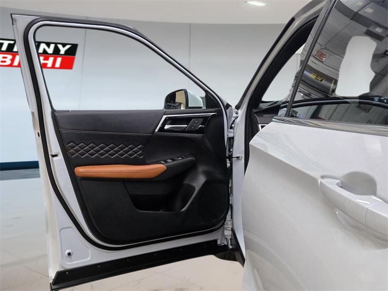 mitsubishi Outlander 2024 - 11