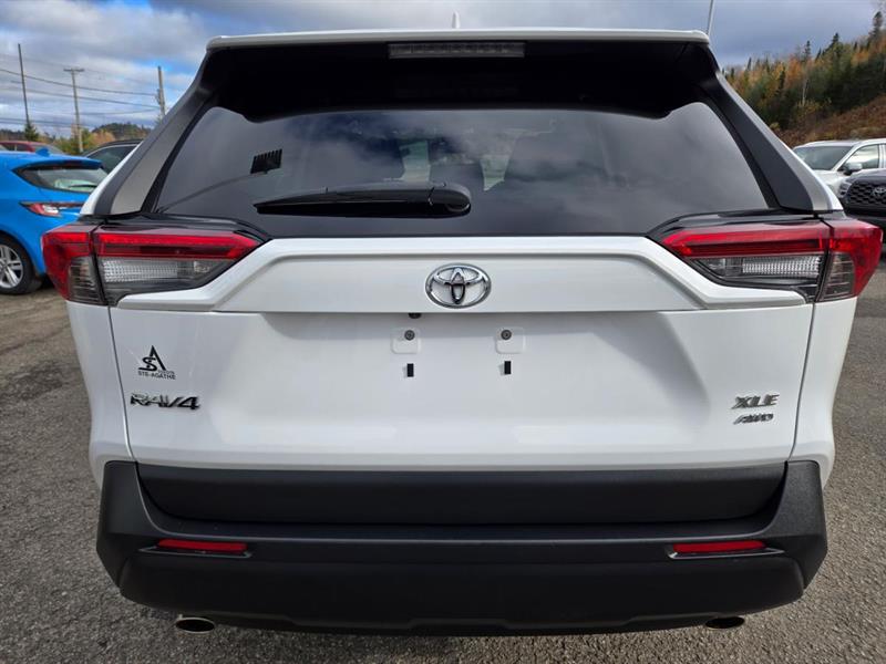 toyota RAV4 2021 - 2