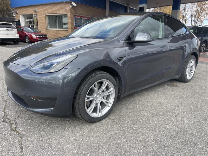 tesla Model Y 2023