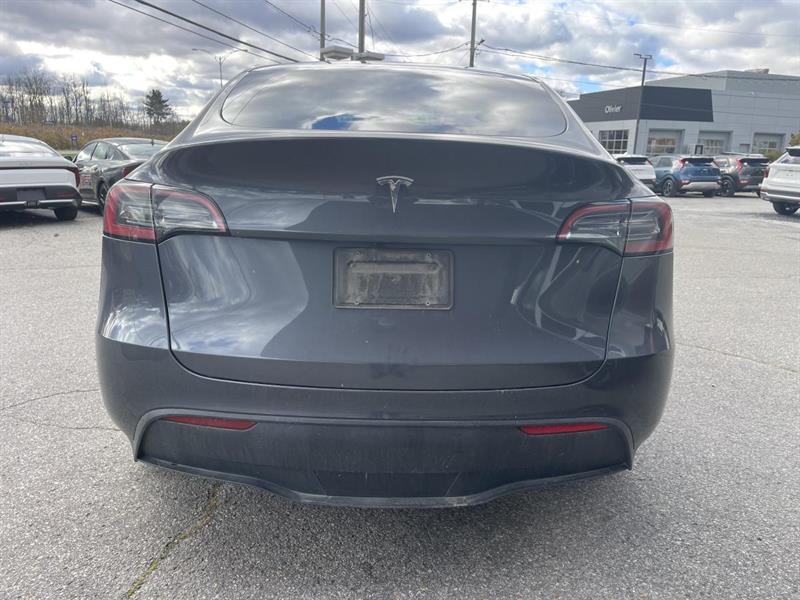 tesla Model Y 2023 - 11