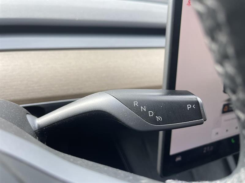 tesla Model Y 2023 - 36