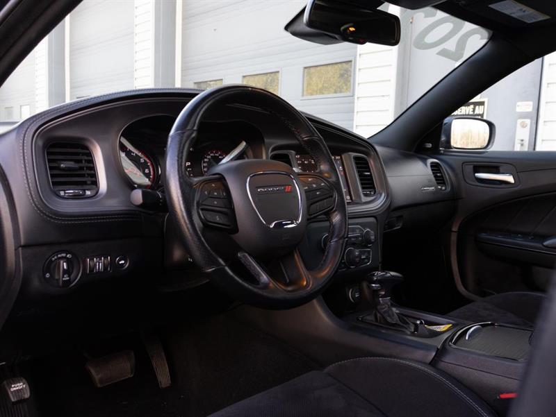 dodge Charger 2023 - 10