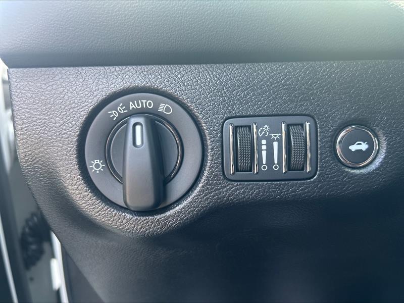 dodge Challenger 2023 - 25