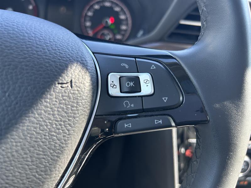 volkswagen Passat 2022 - 19