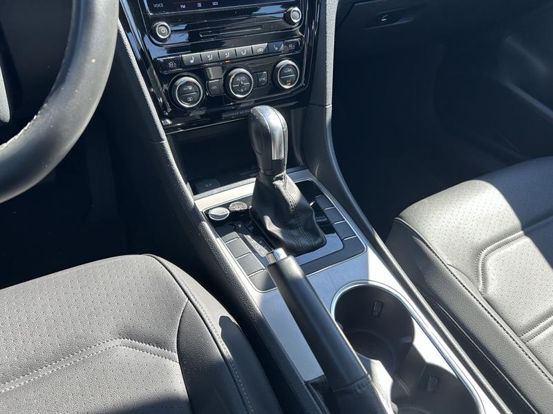 volkswagen Passat 2022 - 23