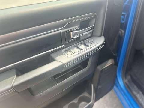 ram 1500 Classic 2023 - 12