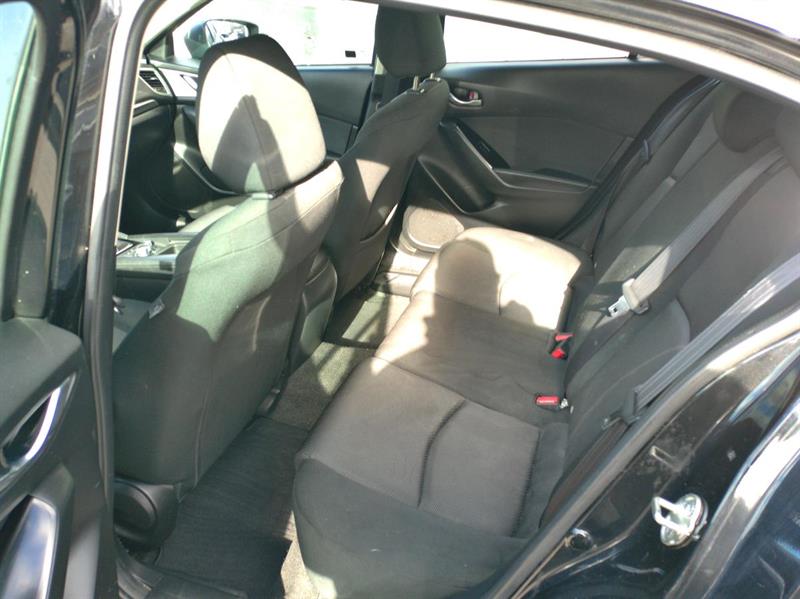 mazda Mazda3 2017 - 10