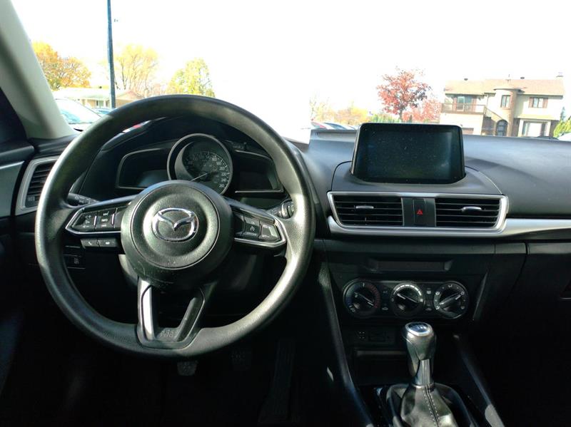 mazda Mazda3 2017 - 11