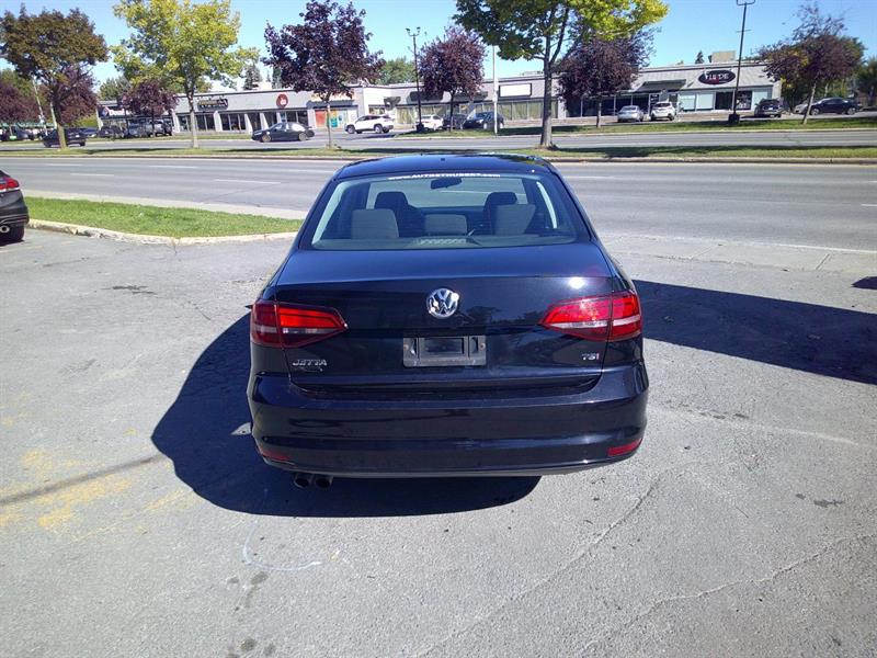 volkswagen Jetta 2017 - 4