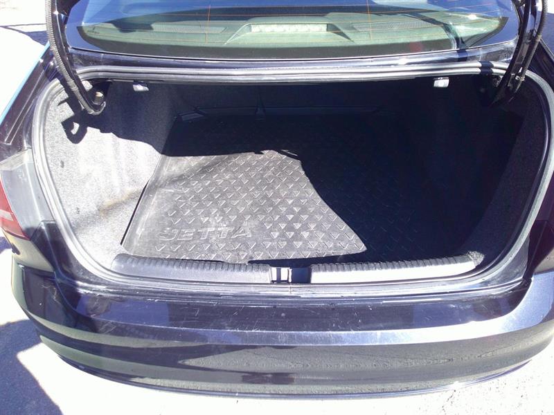 volkswagen Jetta 2017 - 15