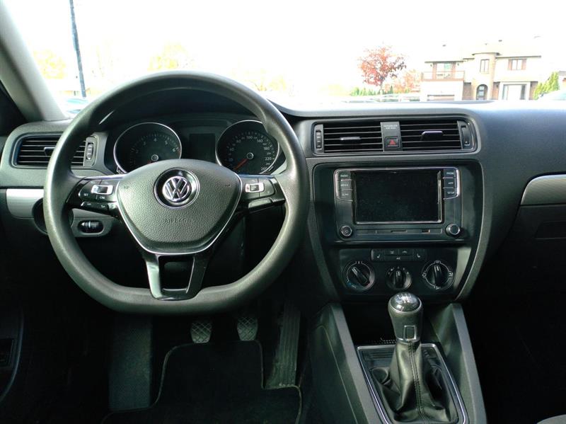 volkswagen Jetta 2016 - 11