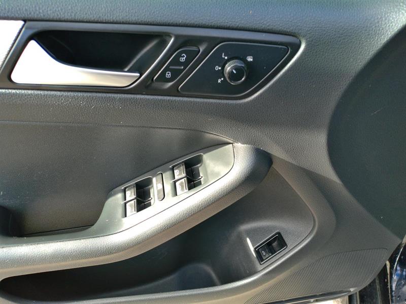 volkswagen Jetta 2016 - 12