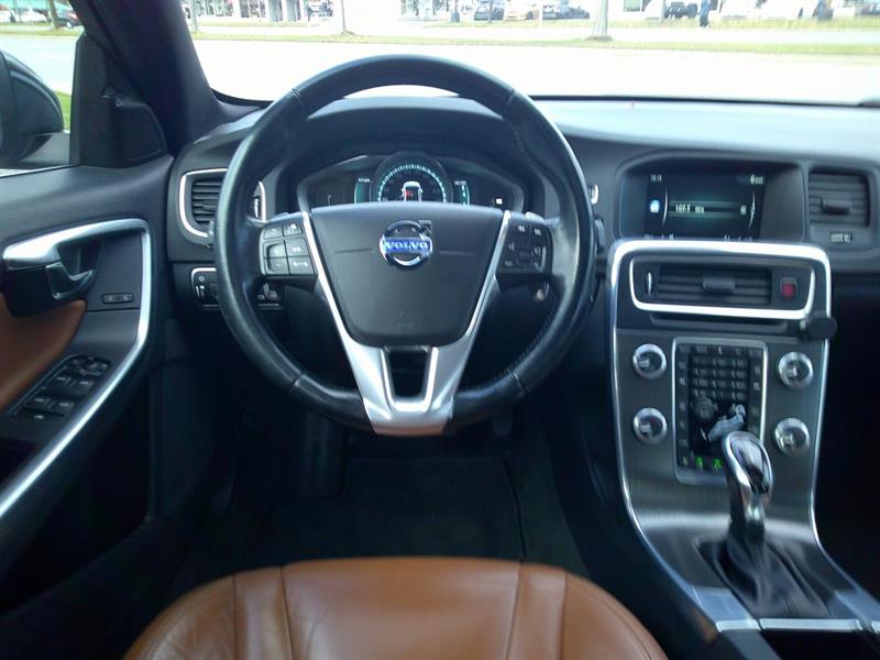 volvo S60 2015 - 12