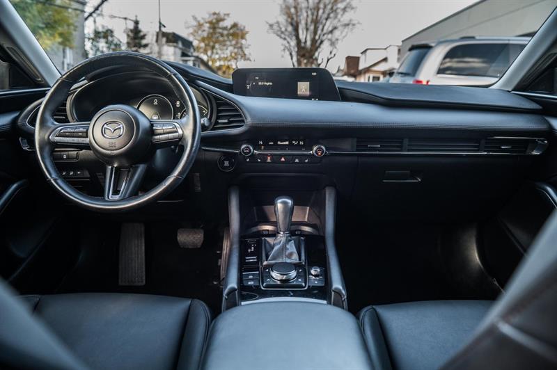 mazda Mazda3 2023 - 29