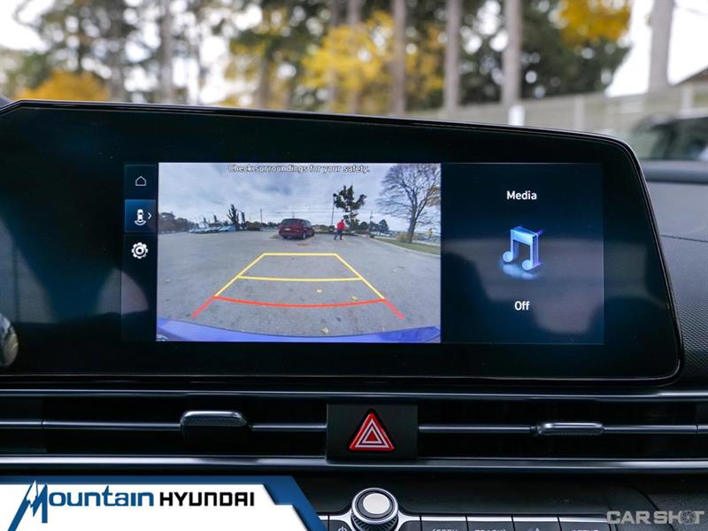 hyundai Elantra 2023 - 25