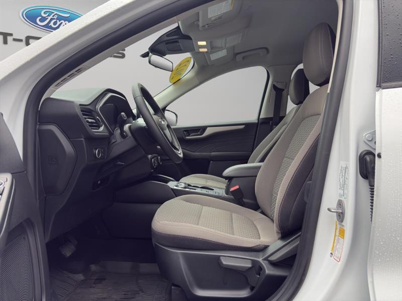 ford Escape 2022 - 11