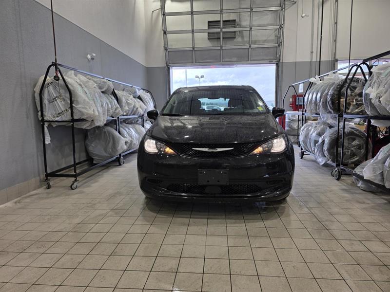 chrysler Grand Caravan 2022 - 2