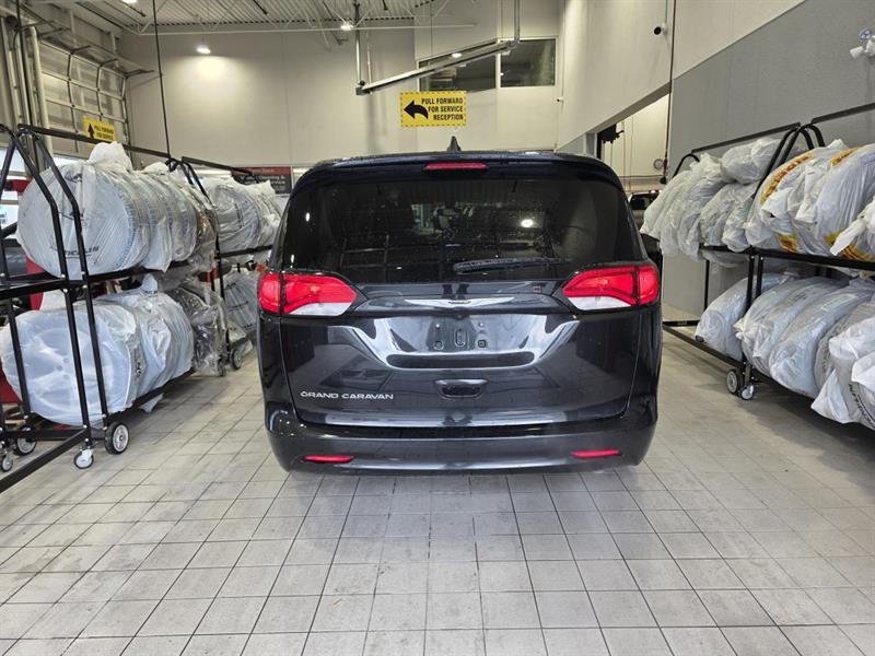 chrysler Grand Caravan 2022 - 6
