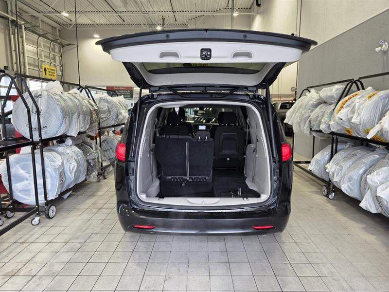 chrysler Grand Caravan 2022 - 7