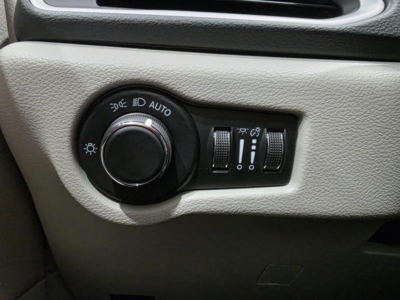 chrysler Grand Caravan 2022 - 14