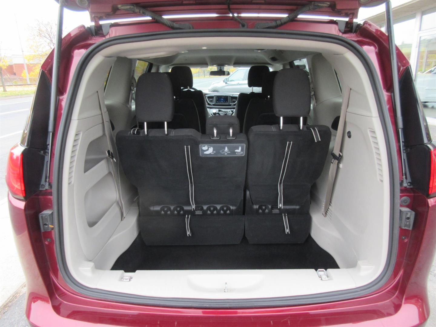 chrysler Grand Caravan 2021 - 18