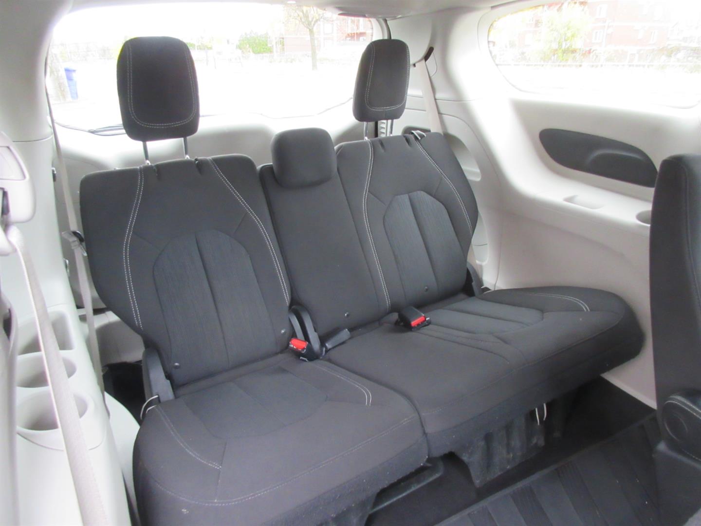 chrysler Grand Caravan 2021 - 19