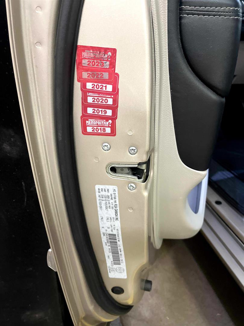 chrysler Town - Country 2016 - 31