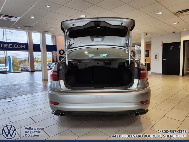 volkswagen Jetta 2021 - 8