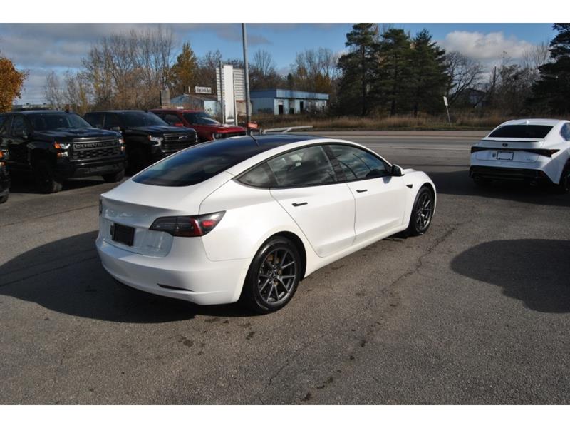 tesla Model 3 2021 - 5