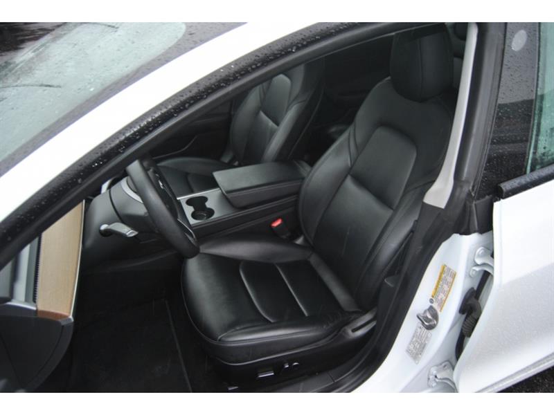 tesla Model 3 2021 - 9