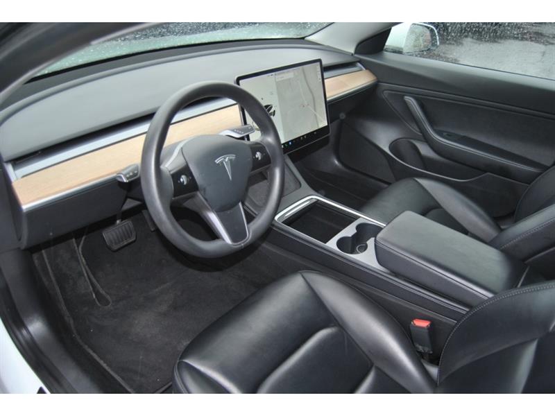 tesla Model 3 2021 - 12